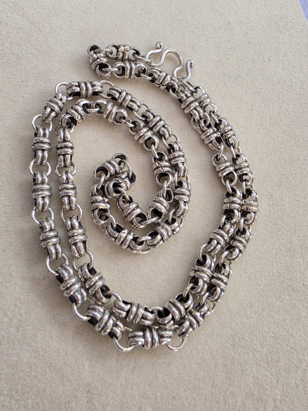 22": Sterling Silver Necklace • 29.08g